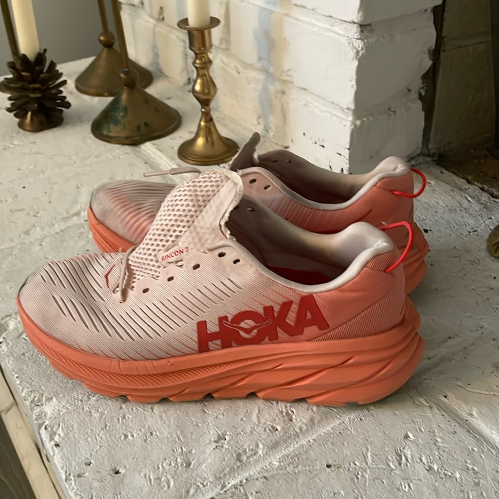 Hoka Rincon 3 Peach